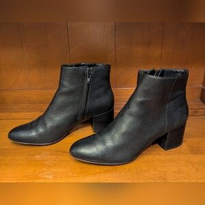 Banana Republic Black Leather Booties Side Zip Block Heel Women's Size 9